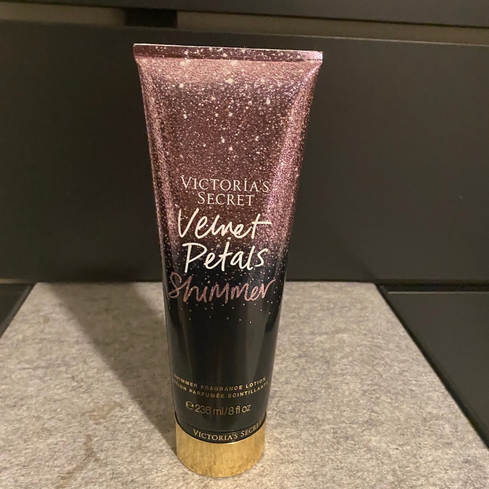Victoria’s Secret - Velvet Petals